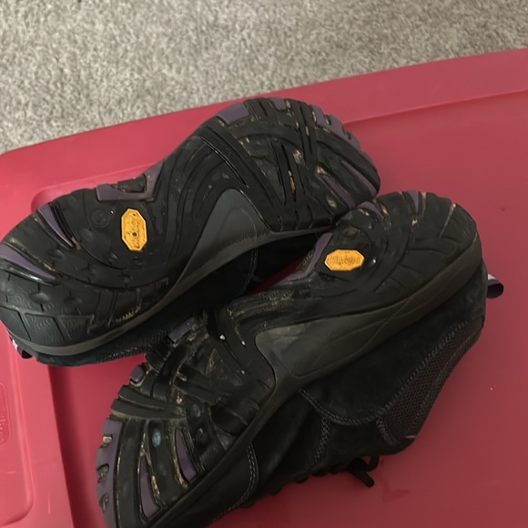 Cool Dansko sneakers! - Picture 3 of 5